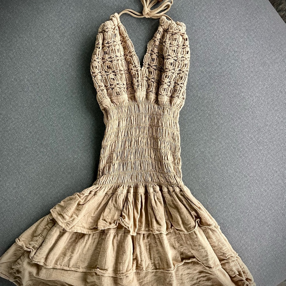 BRAND NEW Super Cute Summer Halter Dress Beige XS/S - Picture 2 of 8
